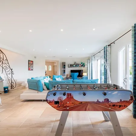 Magnificent House With Swimming Pool And Sea View 15 Minutes From Cannes Holiday home *