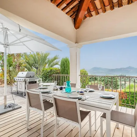 Magnificent House With Swimming Pool And Sea View 15 Minutes From Cannes Holiday home
