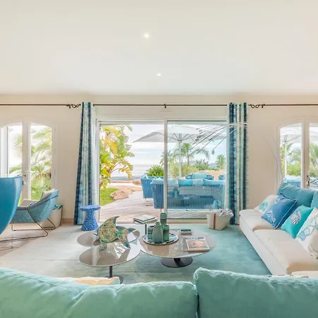 Magnificent House With Swimming Pool And Sea View 15 Minutes From Cannes *